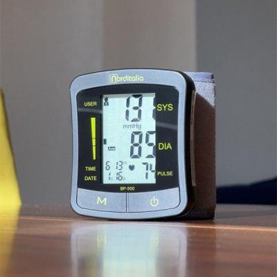 Norditalia BP-500 апарат за кръвно налягане за китка